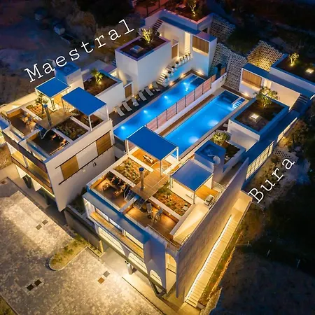 Maestral Villa *